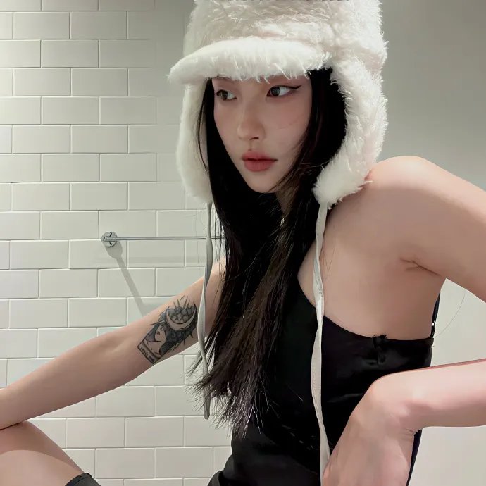 被替身养女当成外室后我执掌皇权